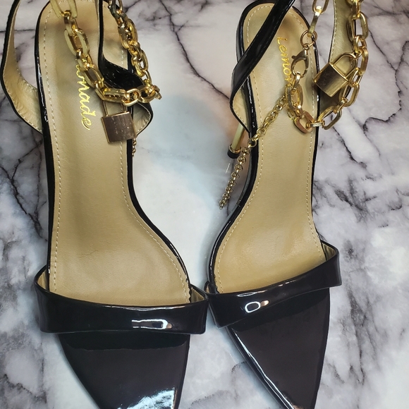 Sexy Gold and BLank Sandals - Picture 4 of 8